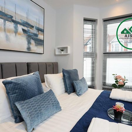 Aisiki Apartments At Stanhope Road, North Finchley, Airconditioned Multiple 2 Or 3-Bedroom, Pet-Friendly Duplex Flats, King Or Twin Beds, Airconditioned & Free Wi-Fi エクステリア 写真