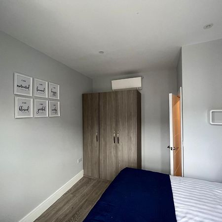 Aisiki Apartments At Stanhope Road, North Finchley, Airconditioned Multiple 2 Or 3-Bedroom, Pet-Friendly Duplex Flats, King Or Twin Beds, Airconditioned & Free Wi-Fi エクステリア 写真
