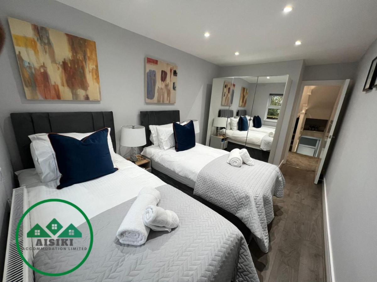 Aisiki Apartments At Stanhope Road, North Finchley, Airconditioned Multiple 2 Or 3-Bedroom, Pet-Friendly Duplex Flats, King Or Twin Beds, Airconditioned & Free Wi-Fi エクステリア 写真