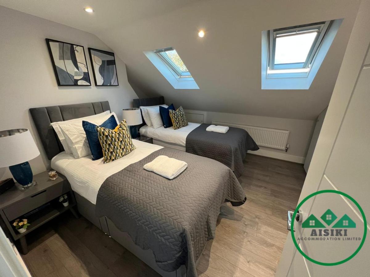 Aisiki Apartments At Stanhope Road, North Finchley, Airconditioned Multiple 2 Or 3-Bedroom, Pet-Friendly Duplex Flats, King Or Twin Beds, Airconditioned & Free Wi-Fi エクステリア 写真