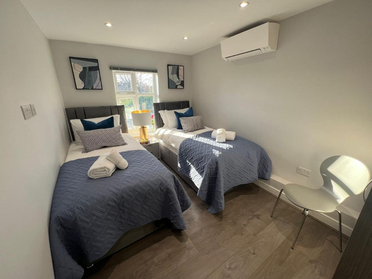 Aisiki Apartments At Stanhope Road, North Finchley, Airconditioned Multiple 2 Or 3-Bedroom, Pet-Friendly Duplex Flats, King Or Twin Beds, Airconditioned & Free Wi-Fi エクステリア 写真