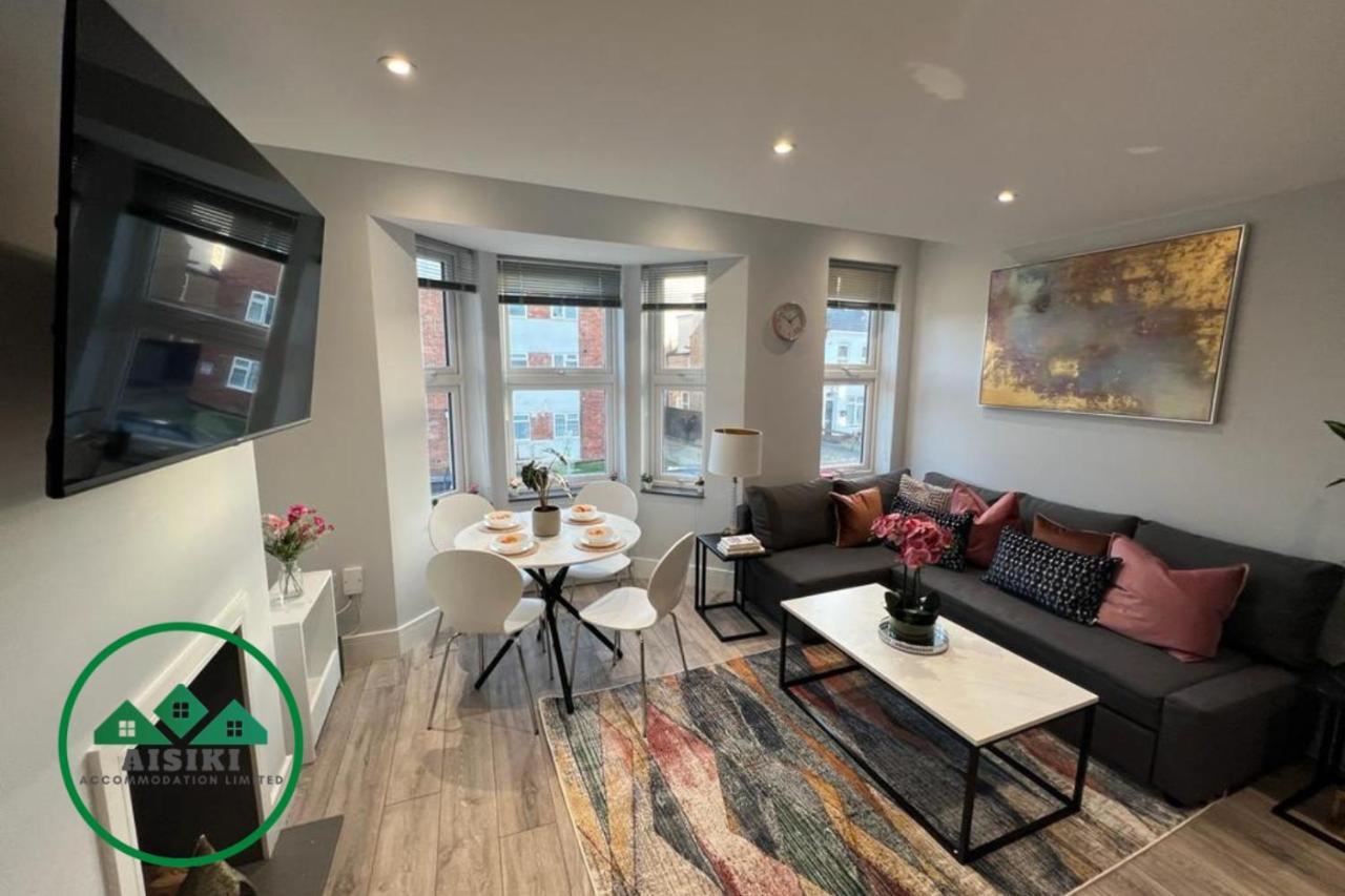 Aisiki Apartments At Stanhope Road, North Finchley, Airconditioned Multiple 2 Or 3-Bedroom, Pet-Friendly Duplex Flats, King Or Twin Beds, Airconditioned & Free Wi-Fi エクステリア 写真