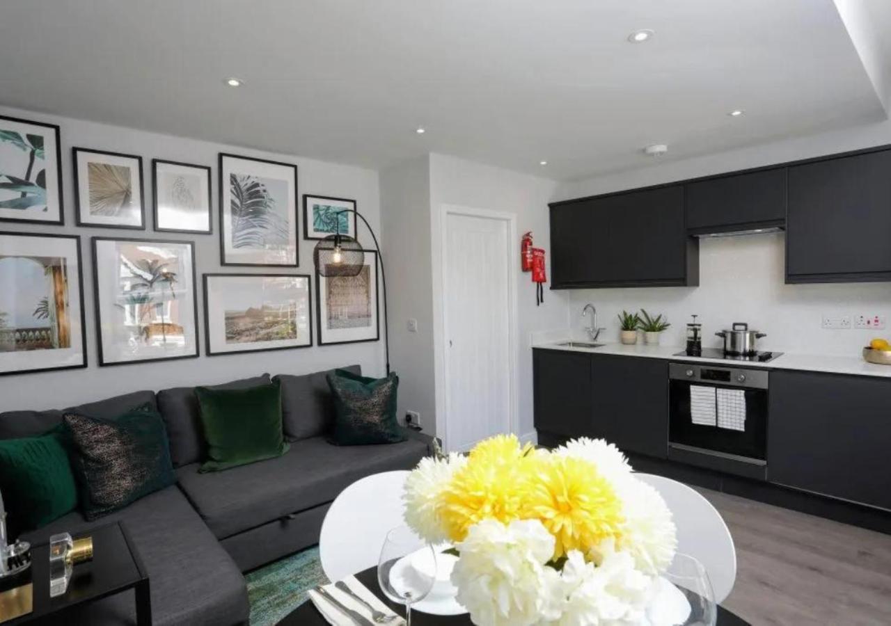 Aisiki Apartments At Stanhope Road, North Finchley, Airconditioned Multiple 2 Or 3-Bedroom, Pet-Friendly Duplex Flats, King Or Twin Beds, Airconditioned & Free Wi-Fi エクステリア 写真