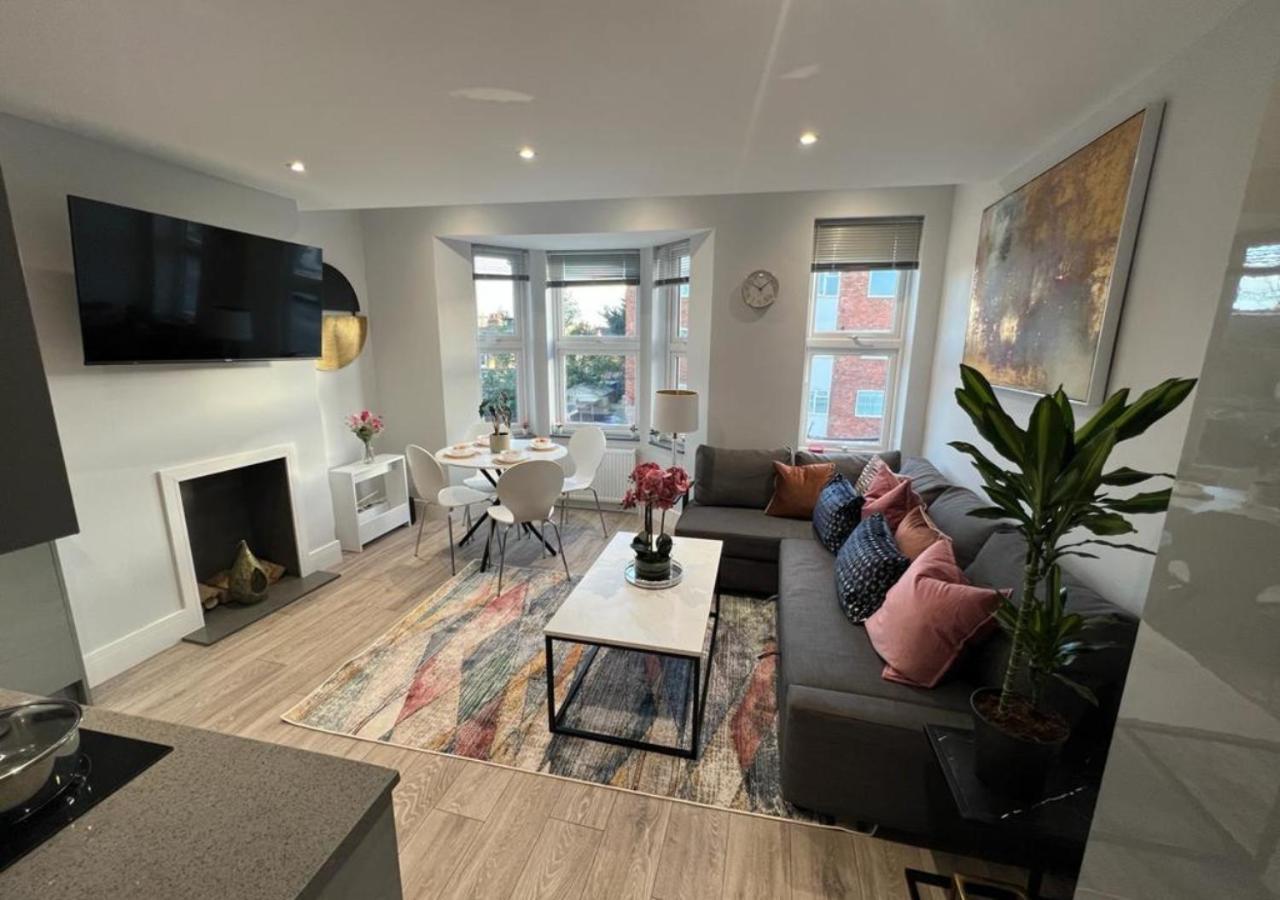 Aisiki Apartments At Stanhope Road, North Finchley, Airconditioned Multiple 2 Or 3-Bedroom, Pet-Friendly Duplex Flats, King Or Twin Beds, Airconditioned & Free Wi-Fi エクステリア 写真