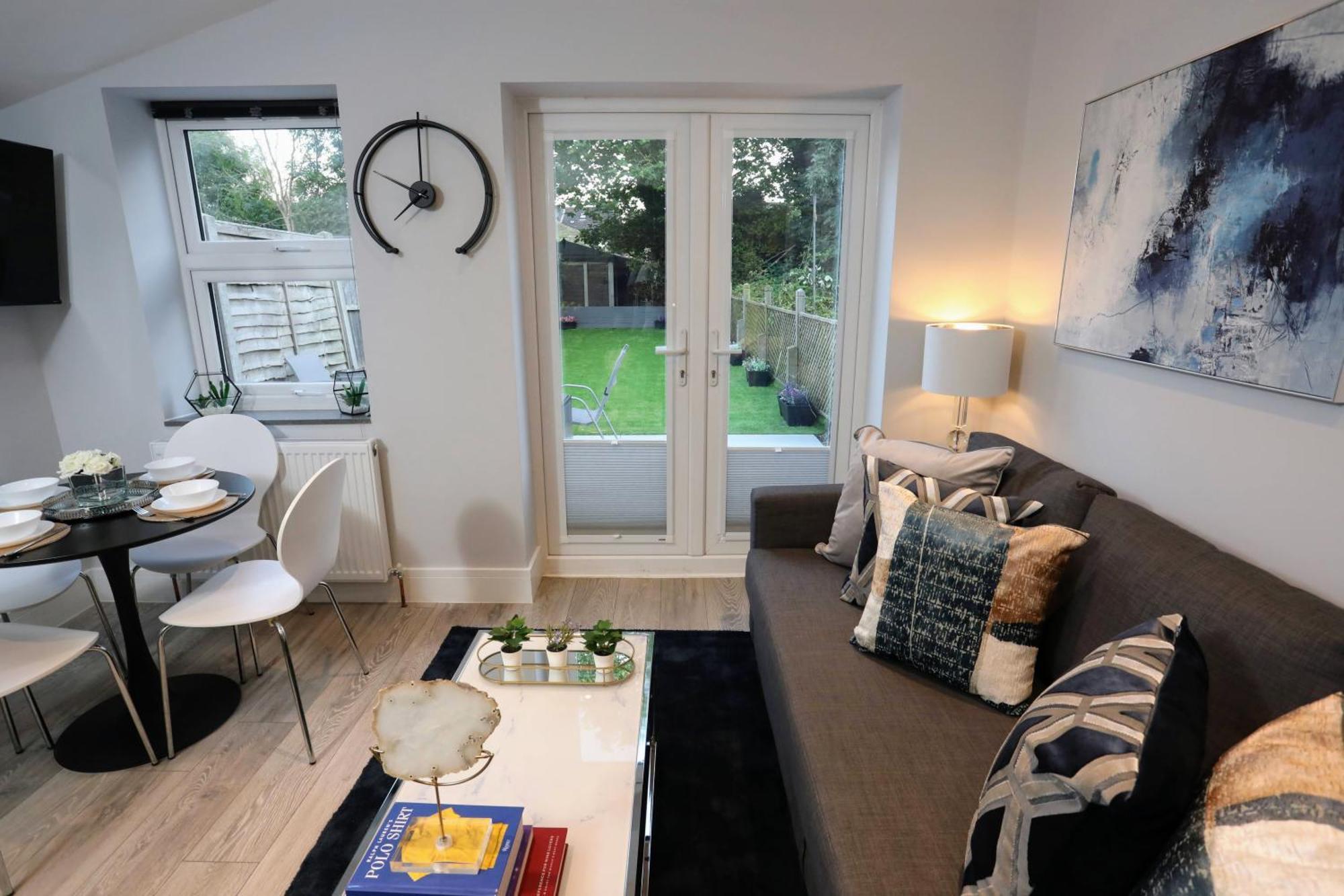 Aisiki Apartments At Stanhope Road, North Finchley, Airconditioned Multiple 2 Or 3-Bedroom, Pet-Friendly Duplex Flats, King Or Twin Beds, Airconditioned & Free Wi-Fi エクステリア 写真