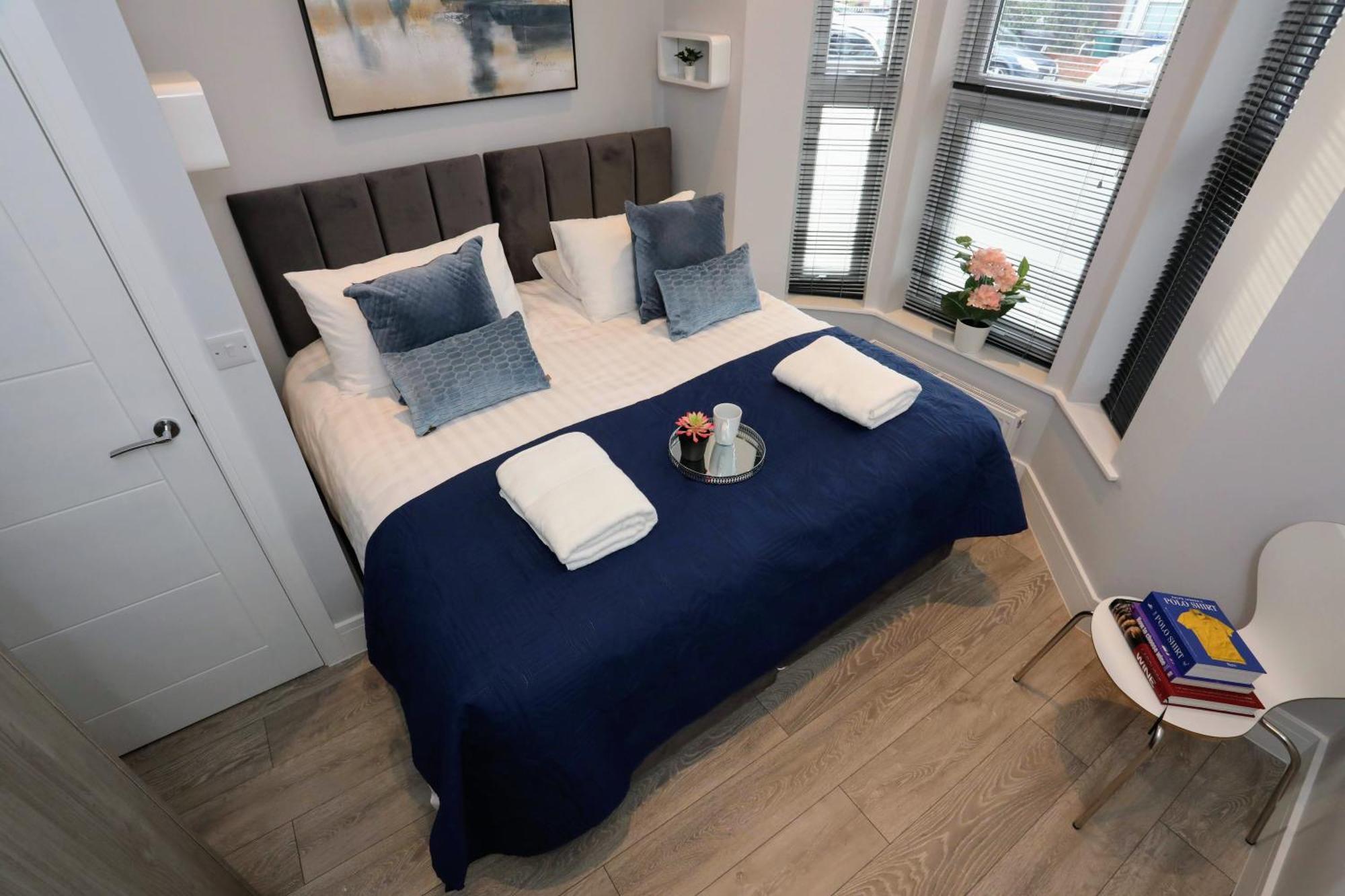 Aisiki Apartments At Stanhope Road, North Finchley, Airconditioned Multiple 2 Or 3-Bedroom, Pet-Friendly Duplex Flats, King Or Twin Beds, Airconditioned & Free Wi-Fi エクステリア 写真