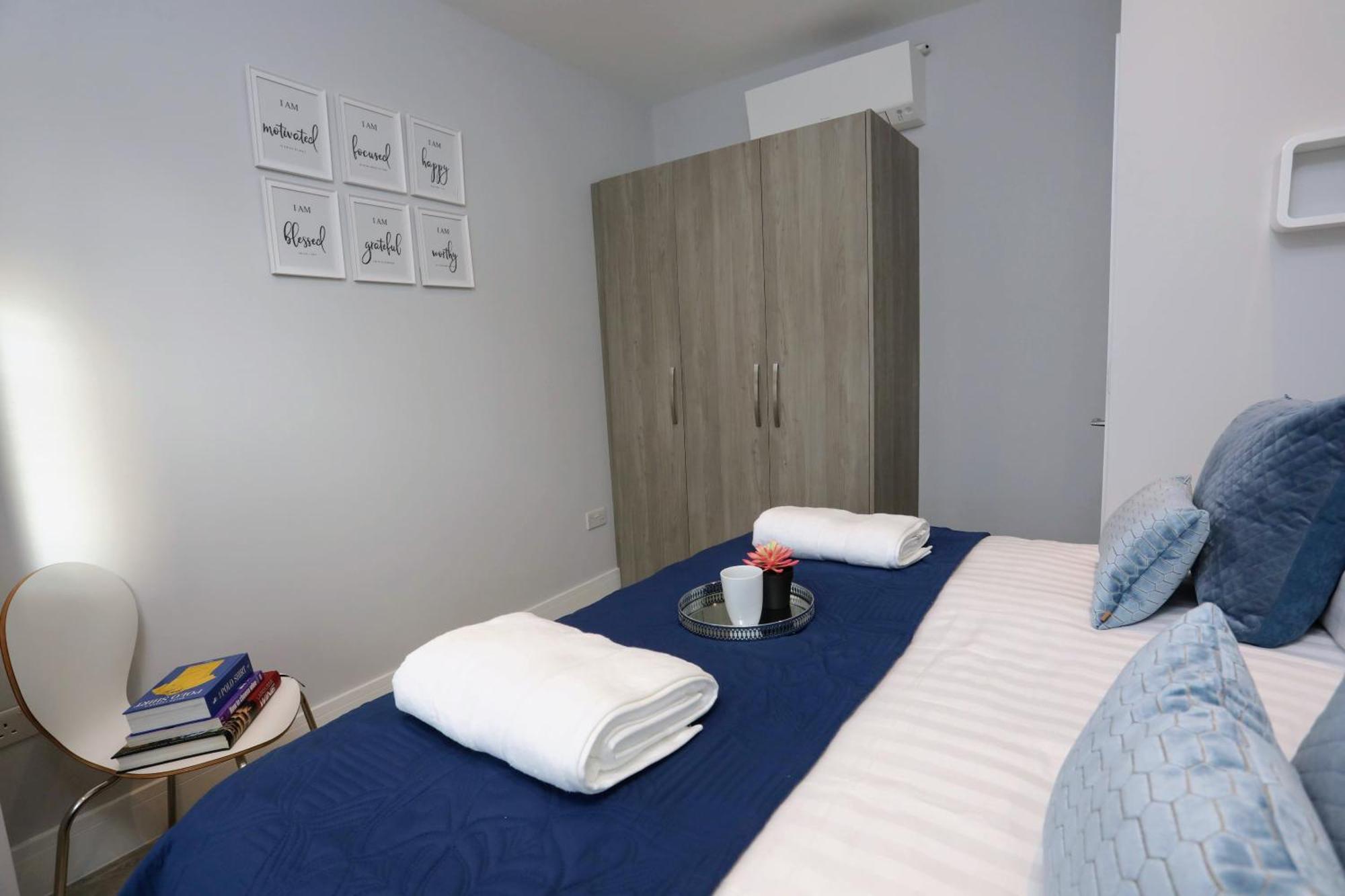 Aisiki Apartments At Stanhope Road, North Finchley, Airconditioned Multiple 2 Or 3-Bedroom, Pet-Friendly Duplex Flats, King Or Twin Beds, Airconditioned & Free Wi-Fi エクステリア 写真