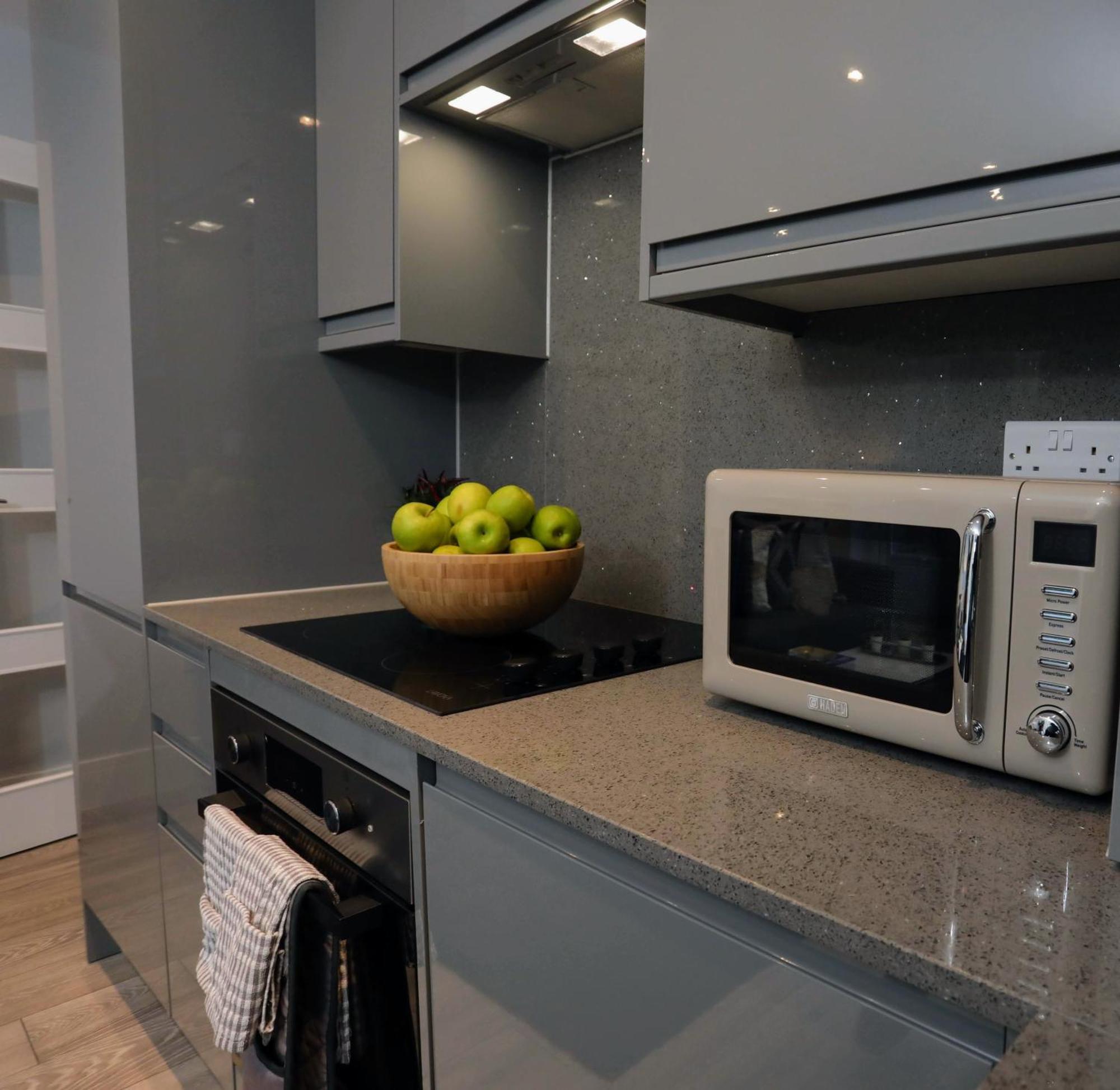Aisiki Apartments At Stanhope Road, North Finchley, Airconditioned Multiple 2 Or 3-Bedroom, Pet-Friendly Duplex Flats, King Or Twin Beds, Airconditioned & Free Wi-Fi エクステリア 写真