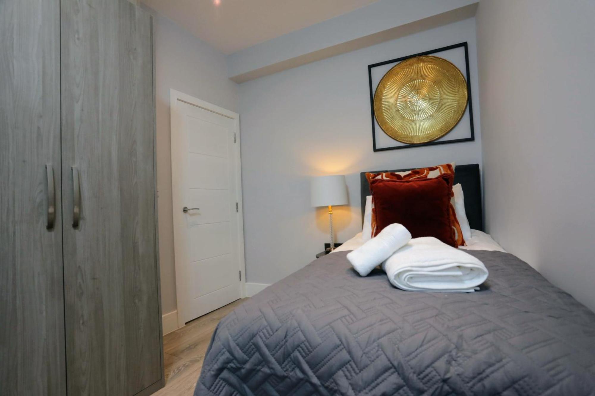 Aisiki Apartments At Stanhope Road, North Finchley, Airconditioned Multiple 2 Or 3-Bedroom, Pet-Friendly Duplex Flats, King Or Twin Beds, Airconditioned & Free Wi-Fi エクステリア 写真