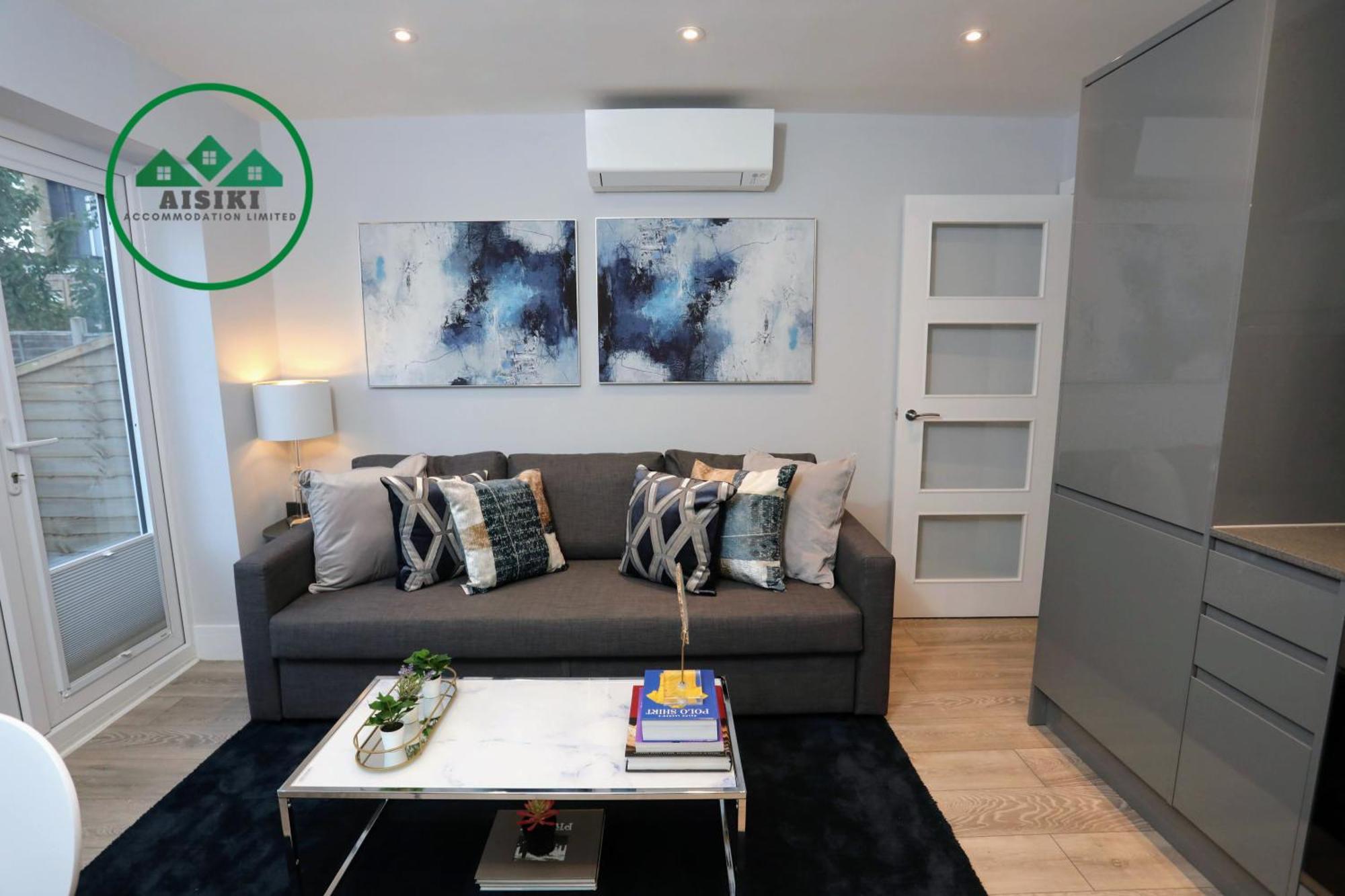 Aisiki Apartments At Stanhope Road, North Finchley, Airconditioned Multiple 2 Or 3-Bedroom, Pet-Friendly Duplex Flats, King Or Twin Beds, Airconditioned & Free Wi-Fi エクステリア 写真